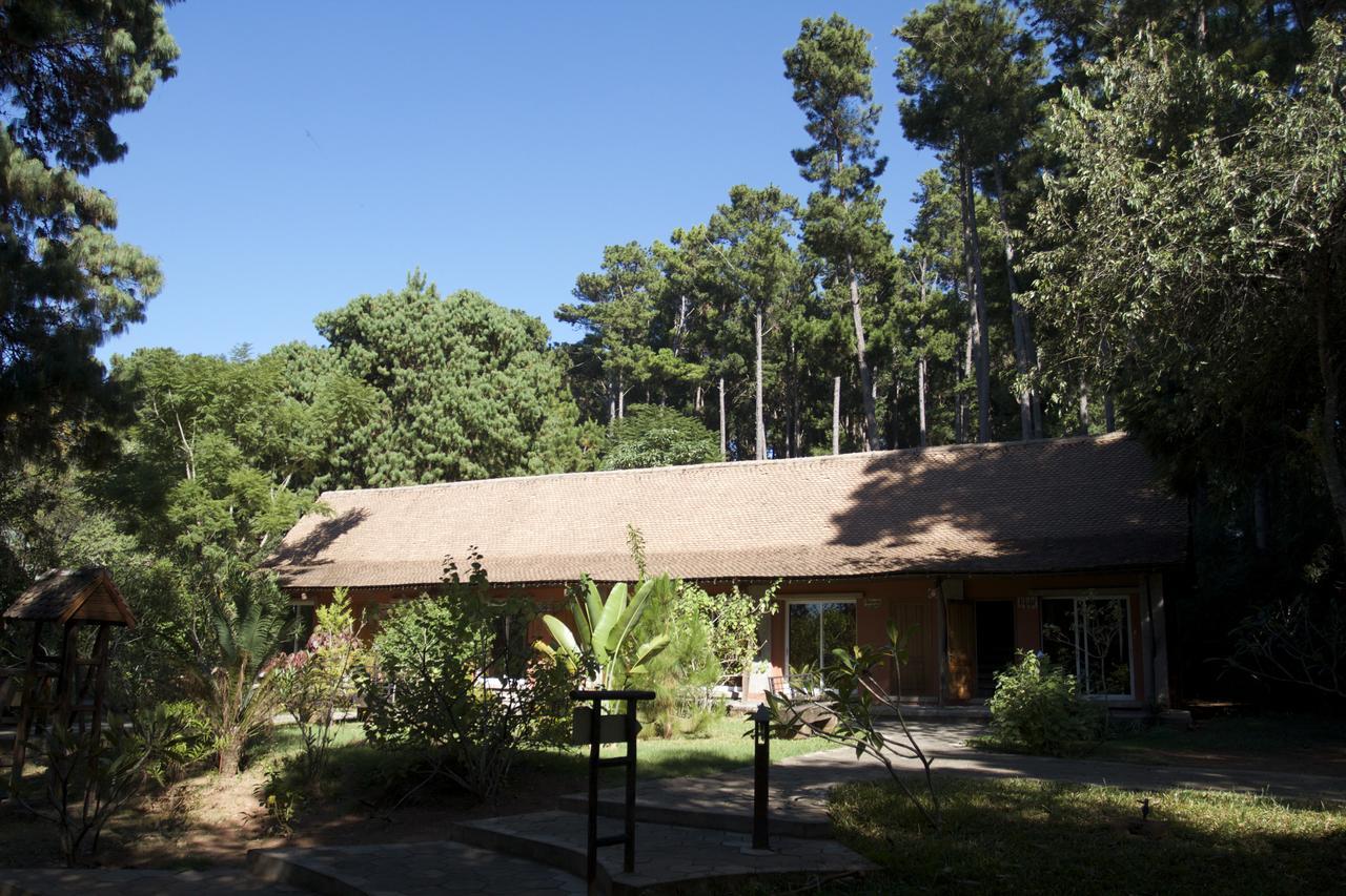 Hotel Lodge Au Bois Vert Antananarivo International Airport Ivato Exteriör bild